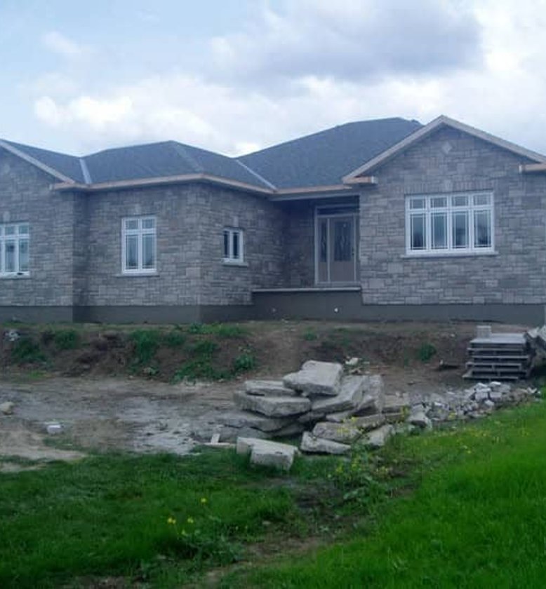 Stone Veneer on a house at Doran Creek